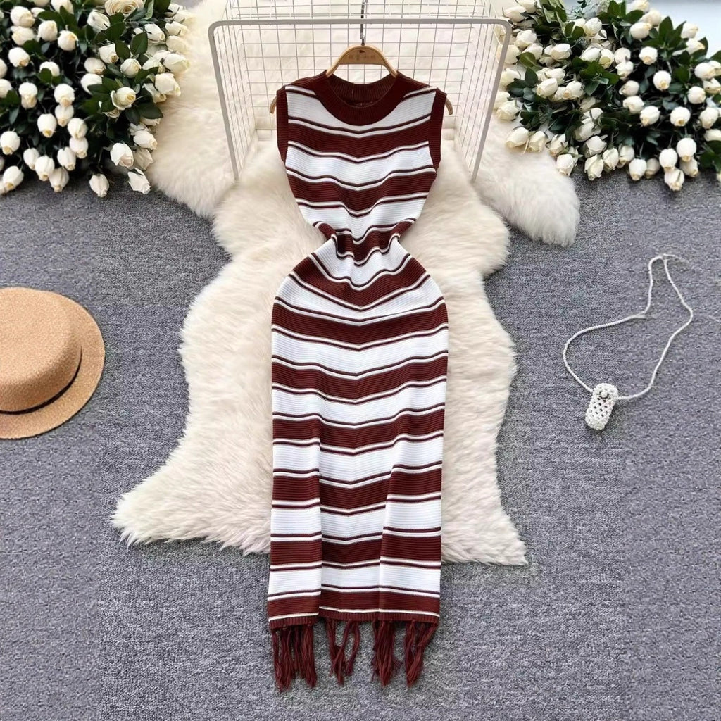 Women's high-end round neck new sleeveless striped knitted dress with unique base and hip hugging long skirt