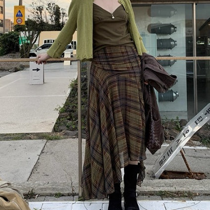 Retro Irregular Plaid Skirt With A Designer Touch For Autumn